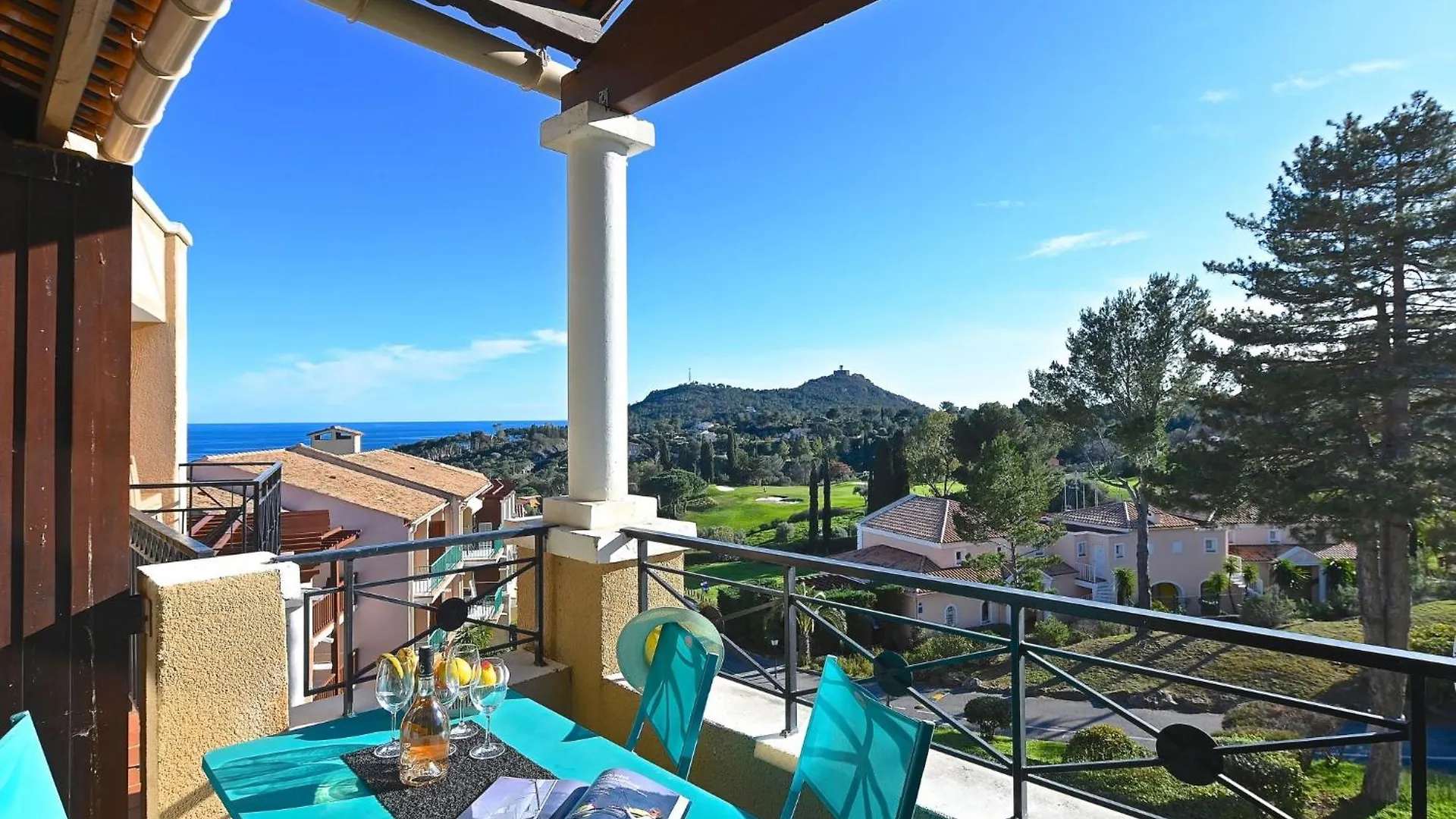 Apartment Village Cap Esterel - Le Belvedere-30 By Interhome Сен-Рафаэль 0*,  Франция